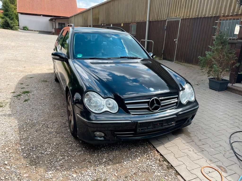 Bild des Angebotes Mercedes-Benz 230