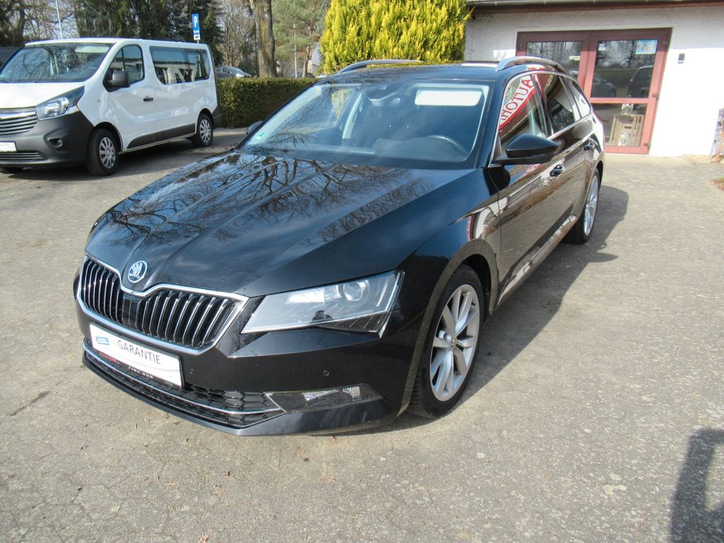 Bild des Angebotes Skoda Superb Combi Style