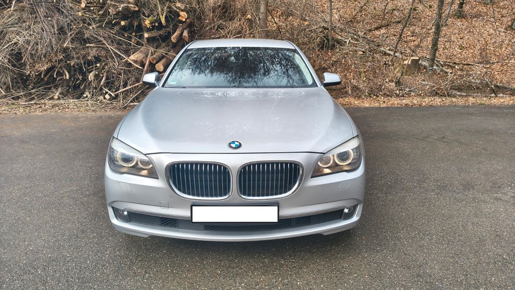 Bild des Angebotes BMW 730d -TÜV, 8 Fache Bereifung, Scheckheftgepflegt