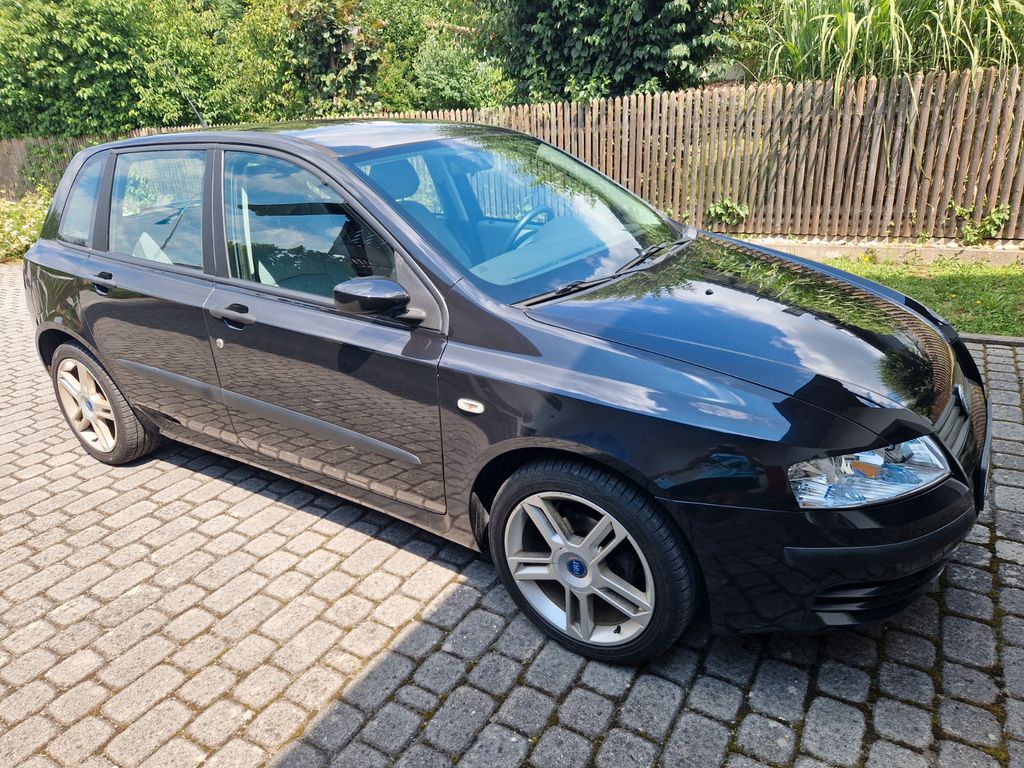 Bild des Angebotes Fiat Stilo 1.6 16V Dynamic Dynamic