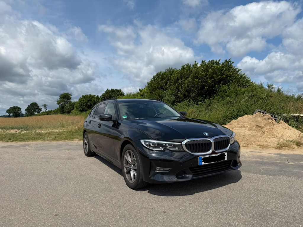 Bild des Angebotes BMW 330i xDrive Touring Sport Line Automatic Spo...