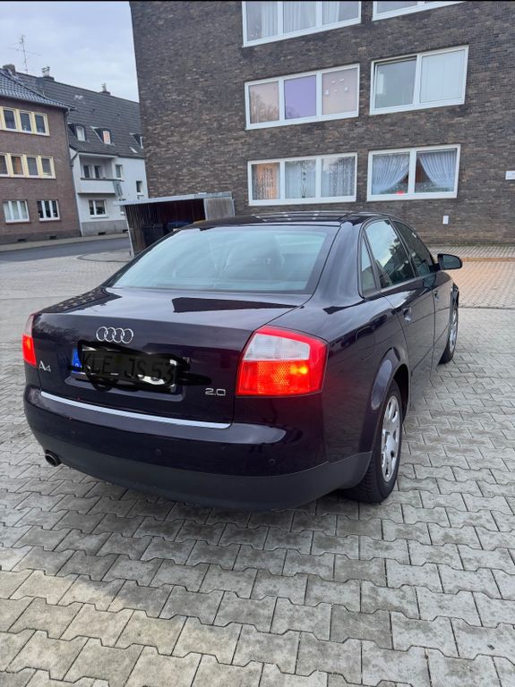 Audi A4 2.0 multitronic -