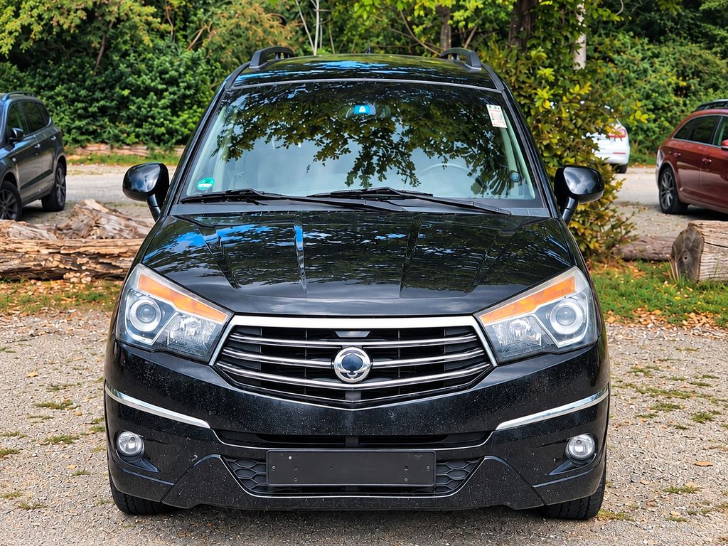 Bild des Angebotes Ssangyong Rodius 2.0 e-XDi 200 Quartz 2WD Quartz