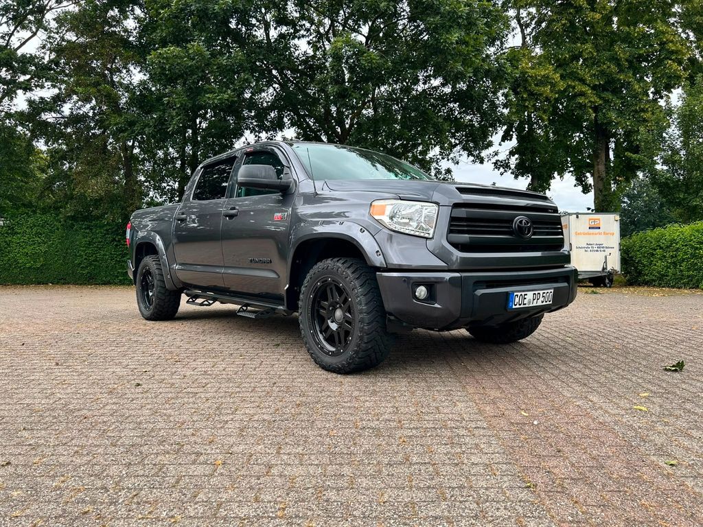 Toyota Tundra
