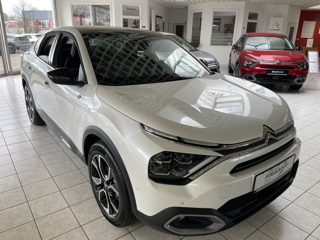 Citroën e-C4 X SHINE*KAMERA*SHZ*LEDER*NAVI*SCHIEBEDACH*