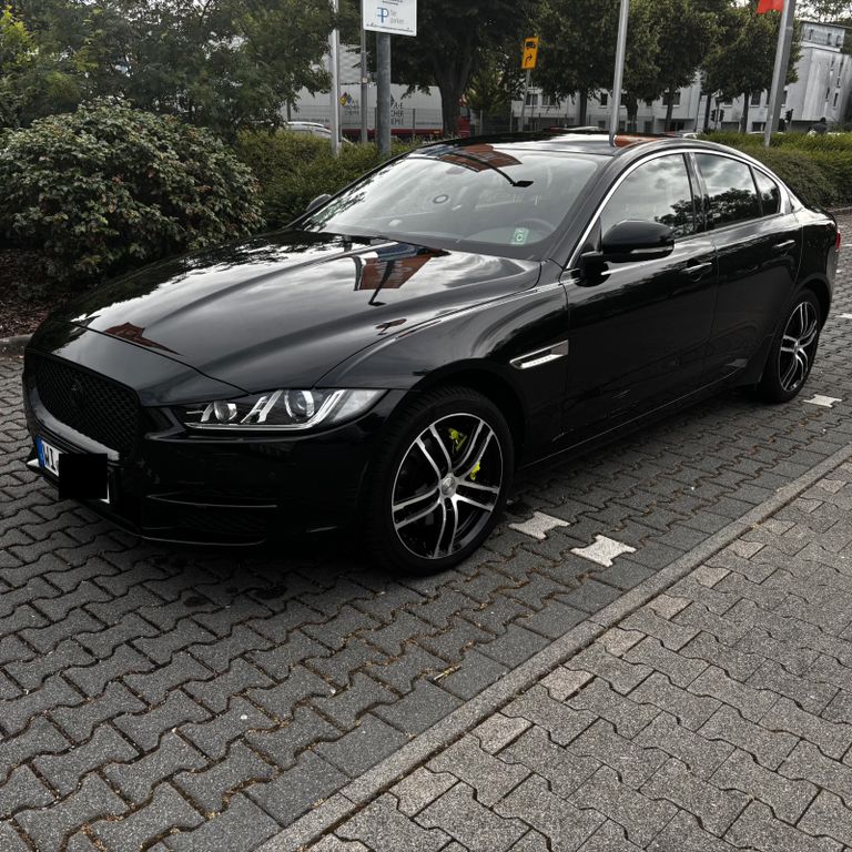 Bild des Angebotes Jaguar XE 20d 180PS AWD Automatik Pure