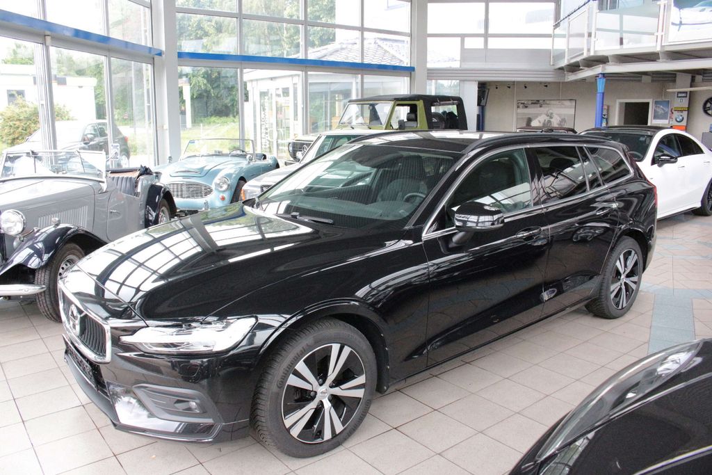 Bild des Angebotes Volvo V60 Kombi Momentum Pro