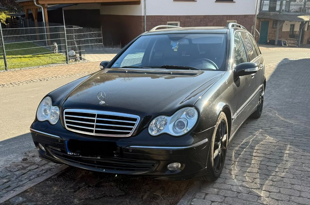 Bild des Angebotes Mercedes-Benz 220 CDI