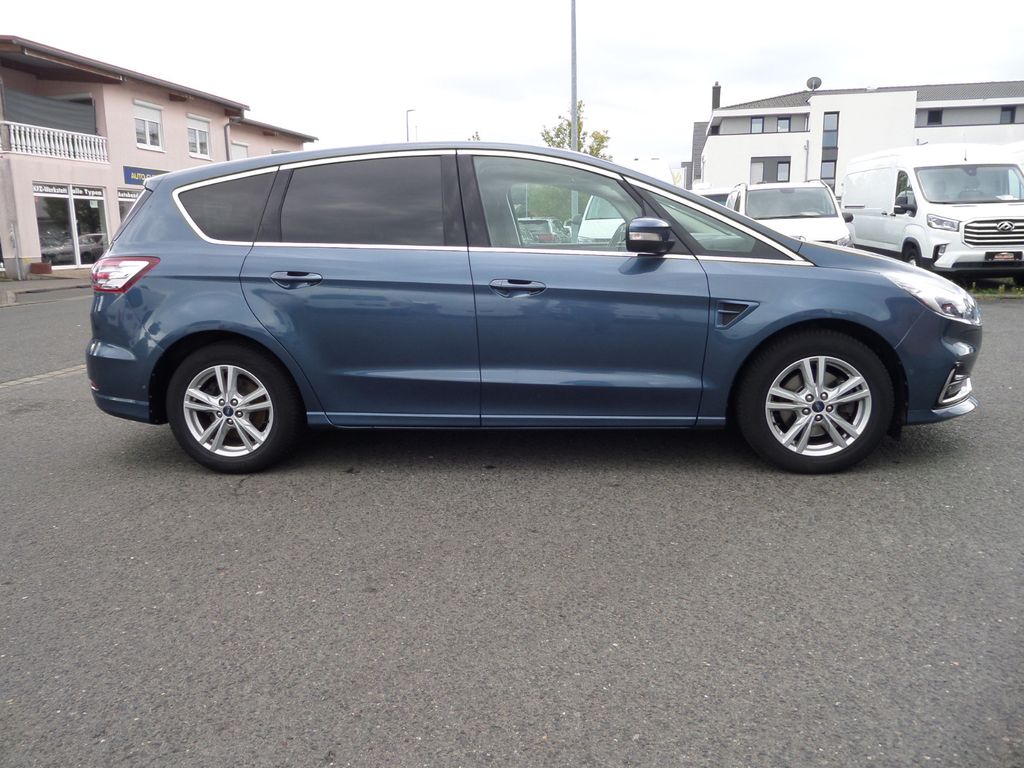 Bild des Angebotes Ford S-MAX Hybrid Titanium+7-Stz+AHK+Pano+ACC+Cam+LED