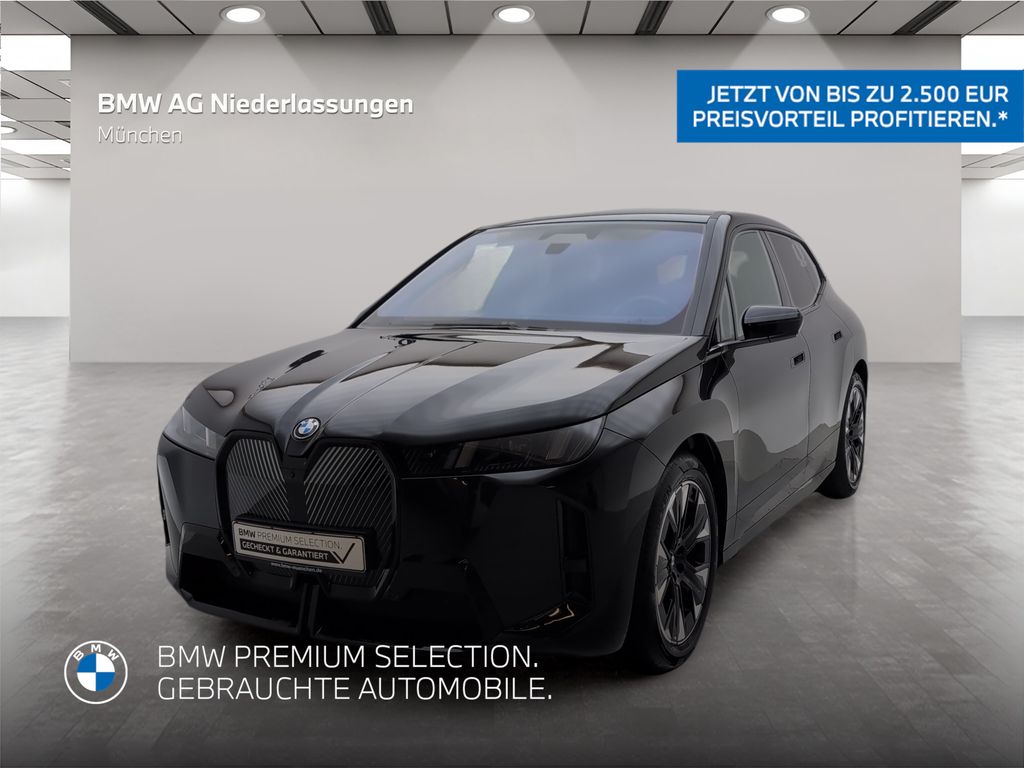 Bild des Angebotes BMW iX xDrive45 M Sport Bowers & Wilkins AHK Kamera