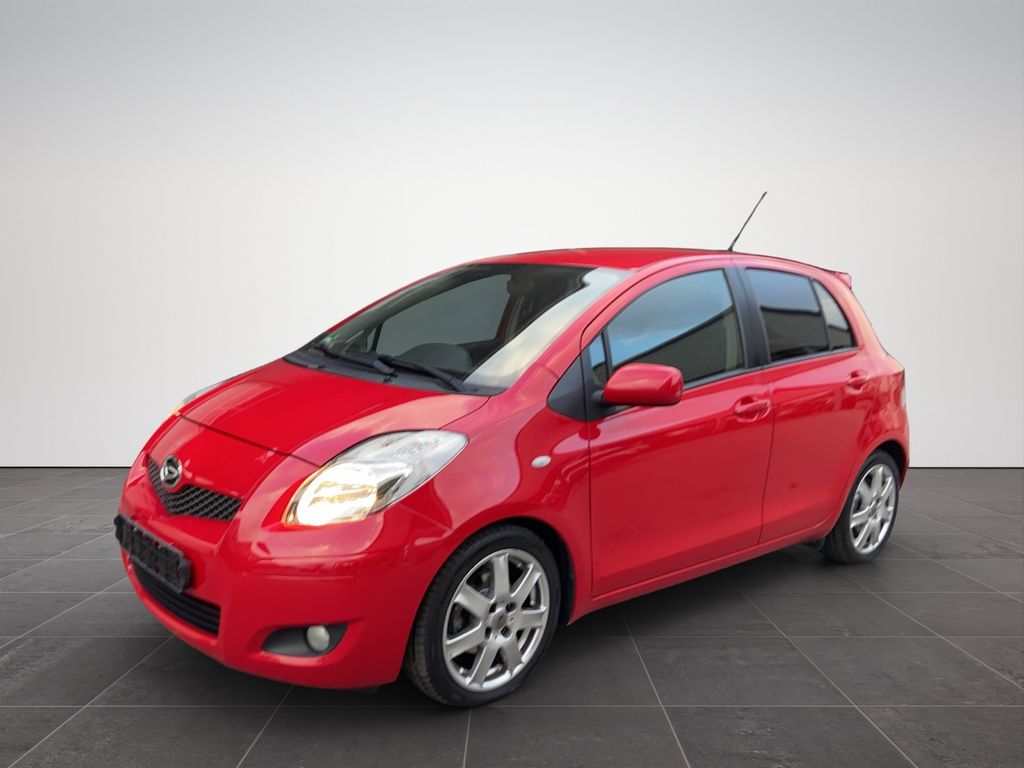 Bild des Angebotes Toyota Yaris Cool (Daihatsu Charade)