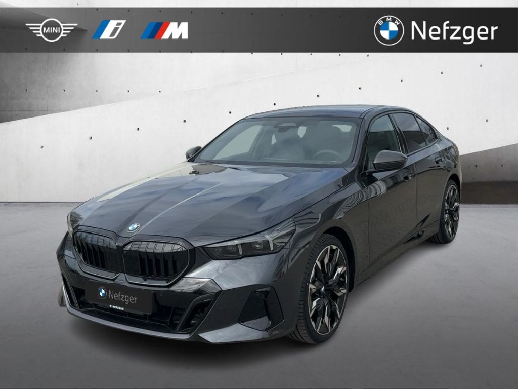 Bild des Angebotes BMW 540 d xDrive M Sport Leder B&W HUD Panorama Park