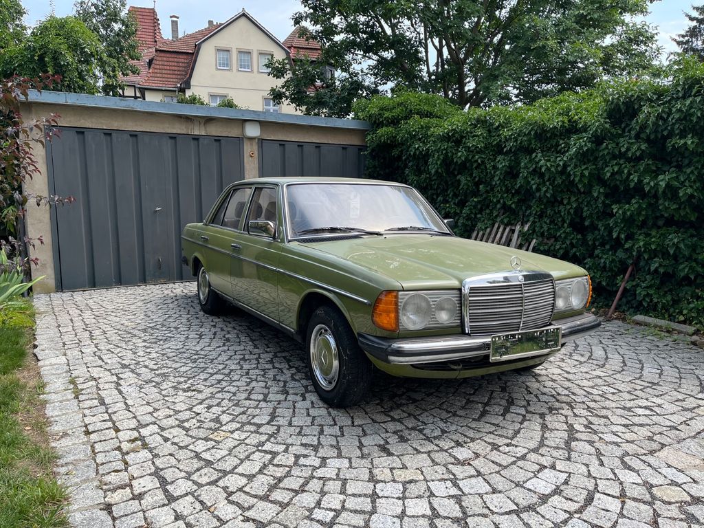 Bild des Angebotes Mercedes-Benz  W123 300 D H-Kennzeichen - ehrlicher Oldtimer