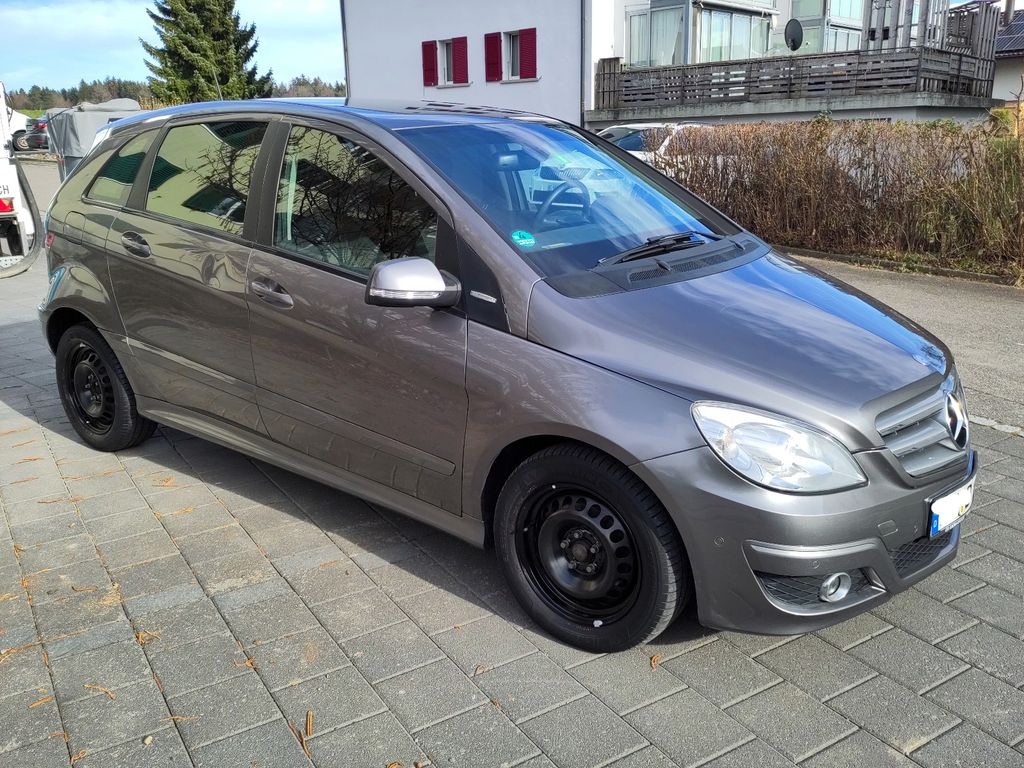 Bild des Angebotes Mercedes-Benz MB Mercedes-Benz B 170 Facelift (B 180 Optik) |