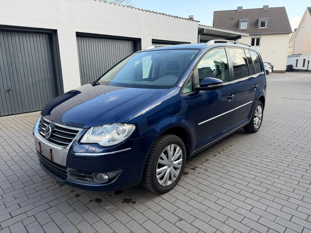 Bild des Angebotes Volkswagen Touran 1.4 TSI AHK CarPlay Schiebedac
