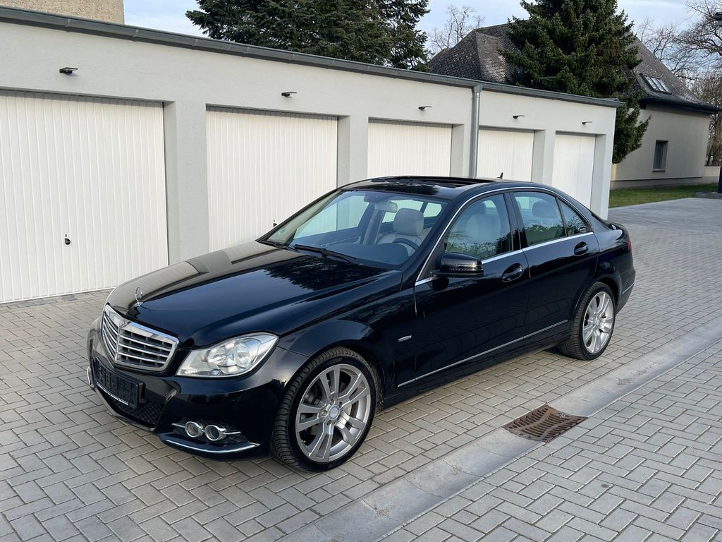 Bild des Angebotes Mercedes-Benz C 200 CGI BlueEfficiency Schiebedach 2.Hd Klima