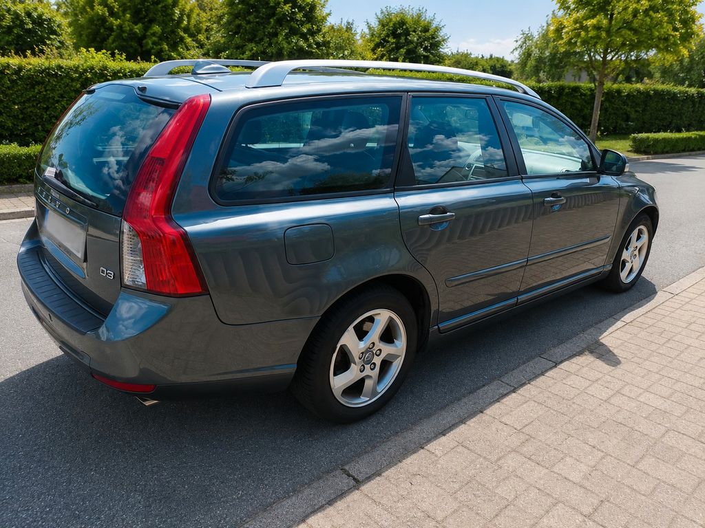 Bild des Angebotes Volvo V50 D3 Geartronic 6-Gang Automatik
