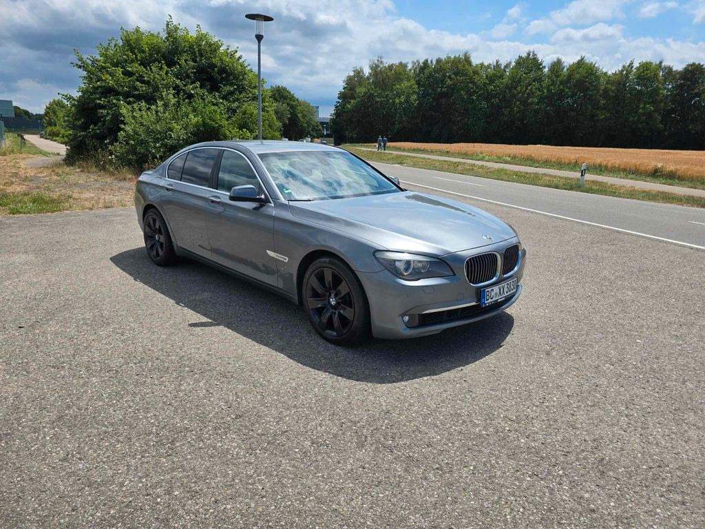 Bild des Angebotes BMW 740i Softclose Sportsitze Top zustand