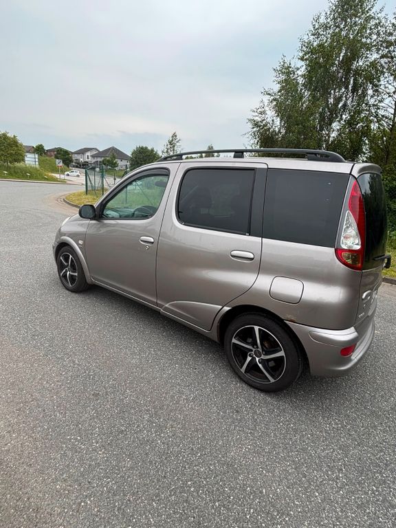 Bild des Angebotes Toyota Yaris verso