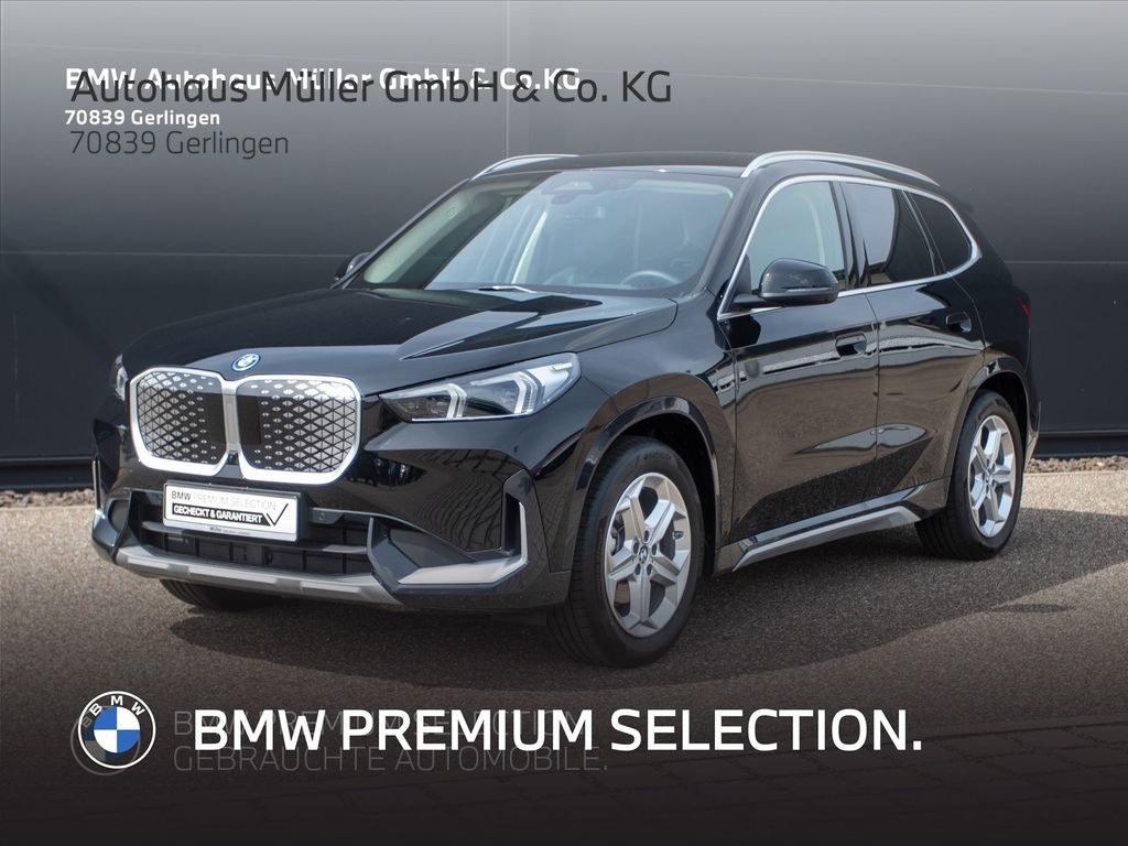 Bild des Angebotes BMW iX1 eDrive20 xLine HUD AHK Sportsitz ACC 360°Cam