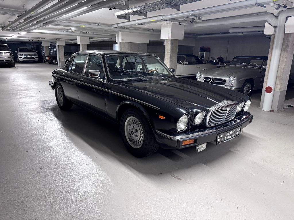 Bild des Angebotes Jaguar Daimler Double Six