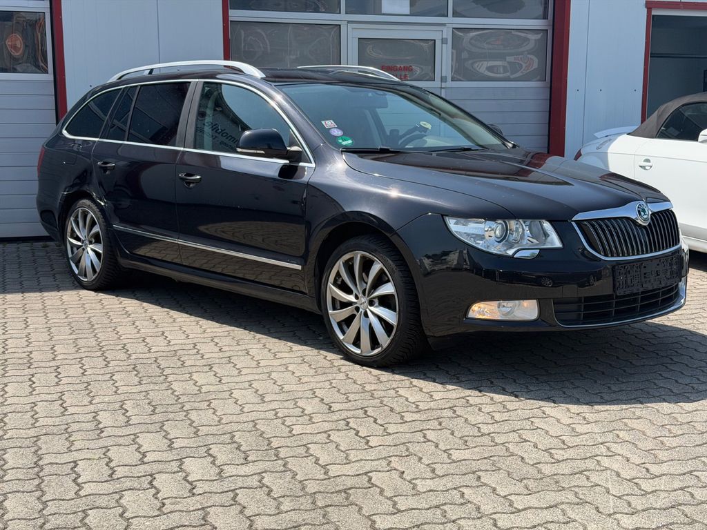 Bild des Angebotes Skoda Superb Combi Family *AHK*XENON*