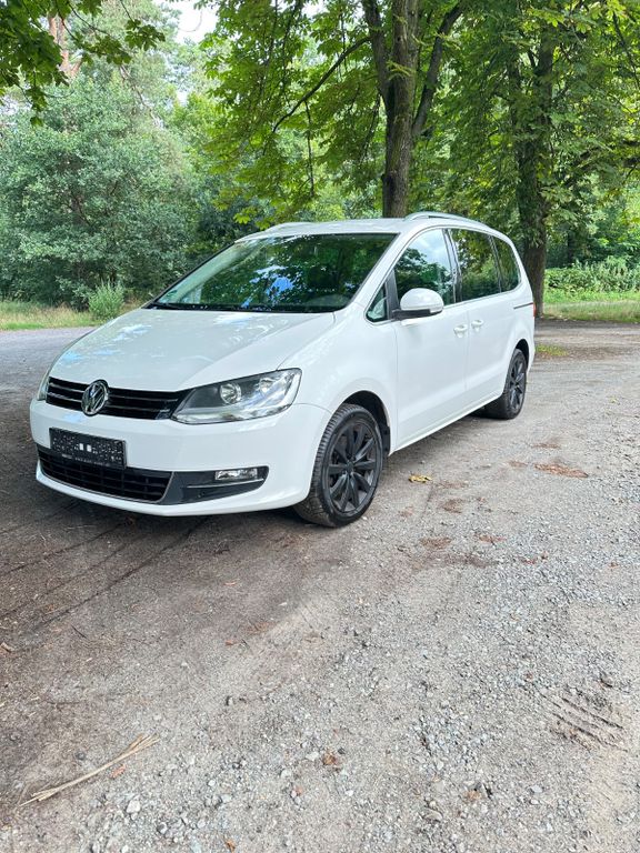 Bild des Angebotes Volkswagen Sharan 1.4 TSI Highline m. Standheizung, 1. Hand