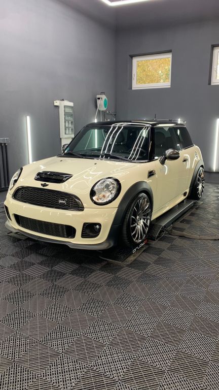 Bild des Angebotes MINI R56 John Cooper Works
