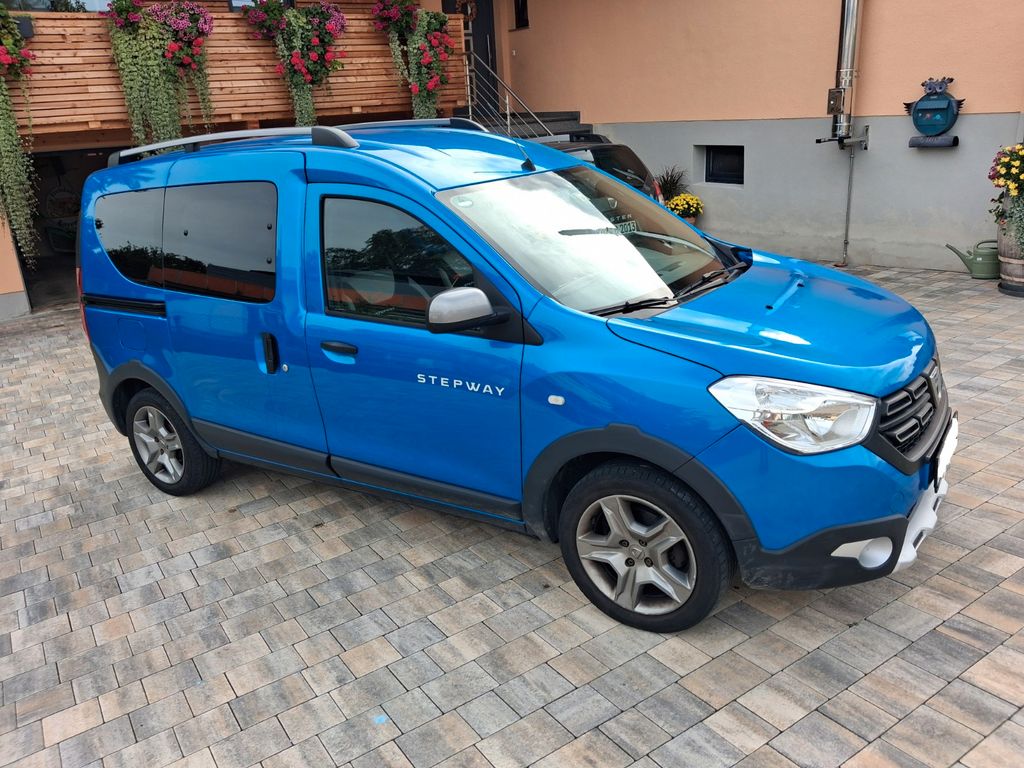 Dacia Dokker Stepway Plus TCe 130 | 1. Hand