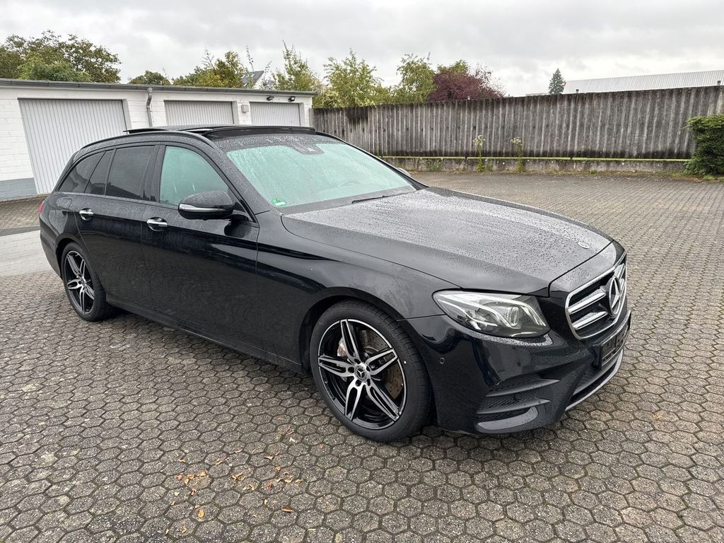Bild des Angebotes Mercedes-Benz E 350D T 3 X AMG PANORAMA 360° KAMERA KEYLESS-GO