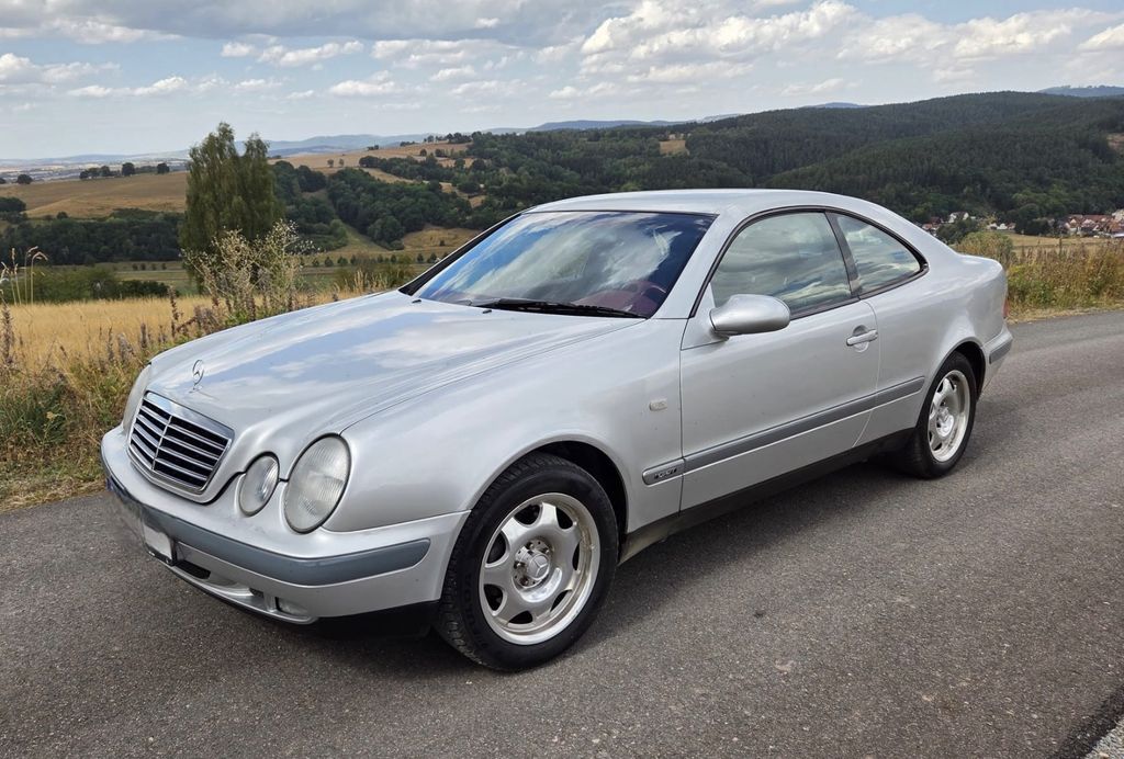 Bild des Angebotes Mercedes-Benz CLK 230 KOMPRESSOR SPORT Sport