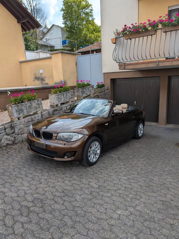 Bild des Angebotes BMW 120i Cabrio -