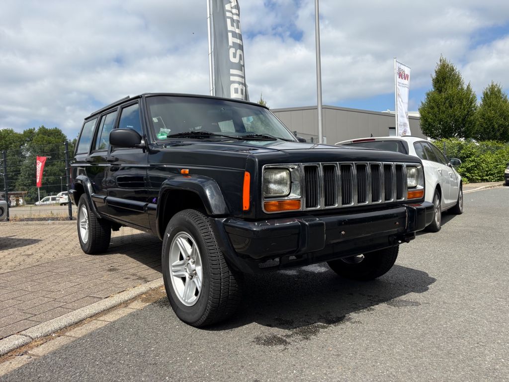 Jeep Cherokee Limited 4.0 4x4 LPG Tüv 2028