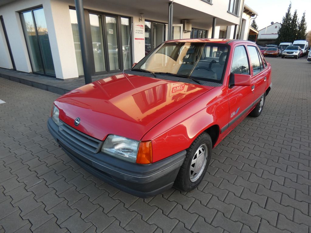 Opel Kadett 1,6 i Life Lim. Rot