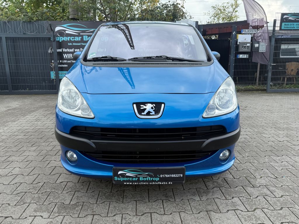 Bild des Angebotes Peugeot 1007 Premium 1.4 HDi TUV NEU