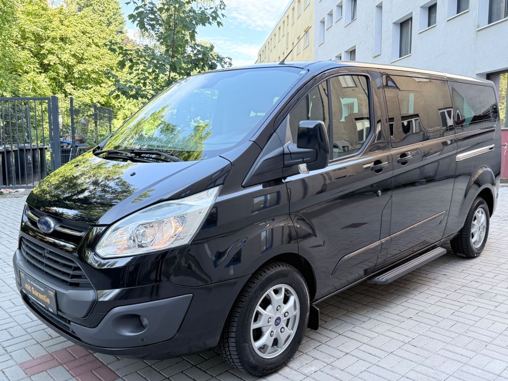 Bild des Angebotes Ford TOURNEO CUSTOM 2,2 *LANG*TITANIUM*8-SITZER*AHK*