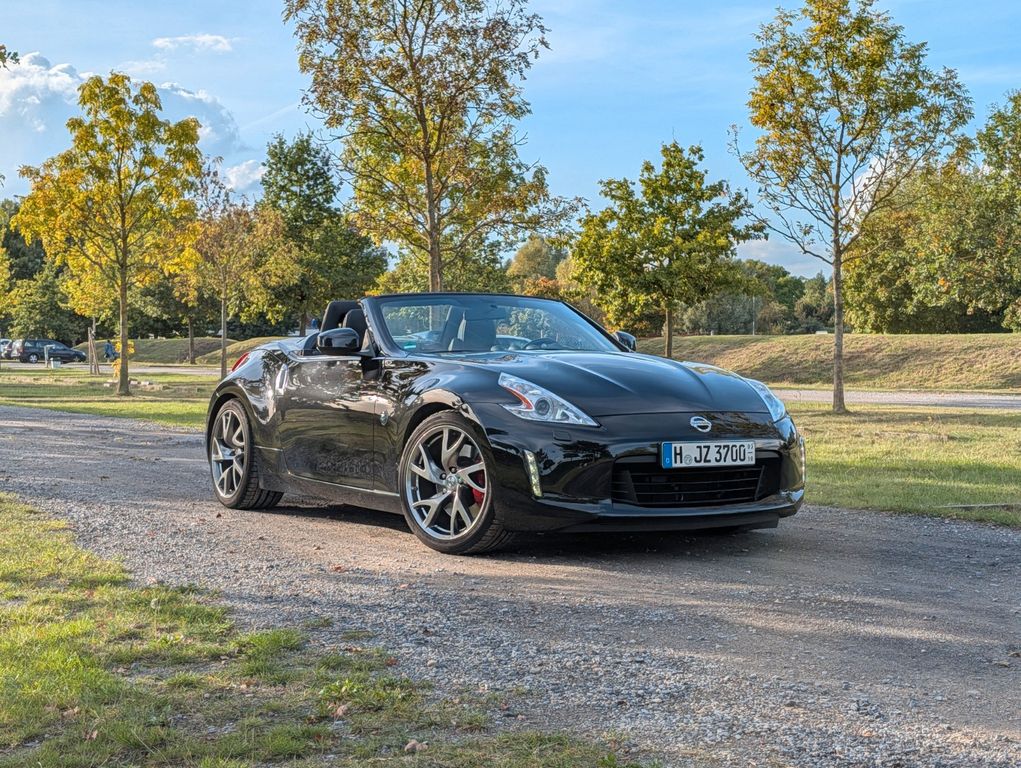 Bild des Angebotes Nissan 370Z Roadster Schalter 3.7 PACK *Sportauspuff*