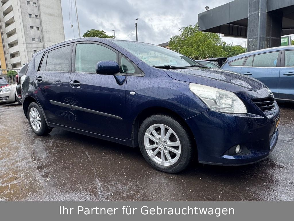 Bild des Angebotes Toyota Verso 2.0l D-4D Executive 7.Sitzer Pano TÜV7.27