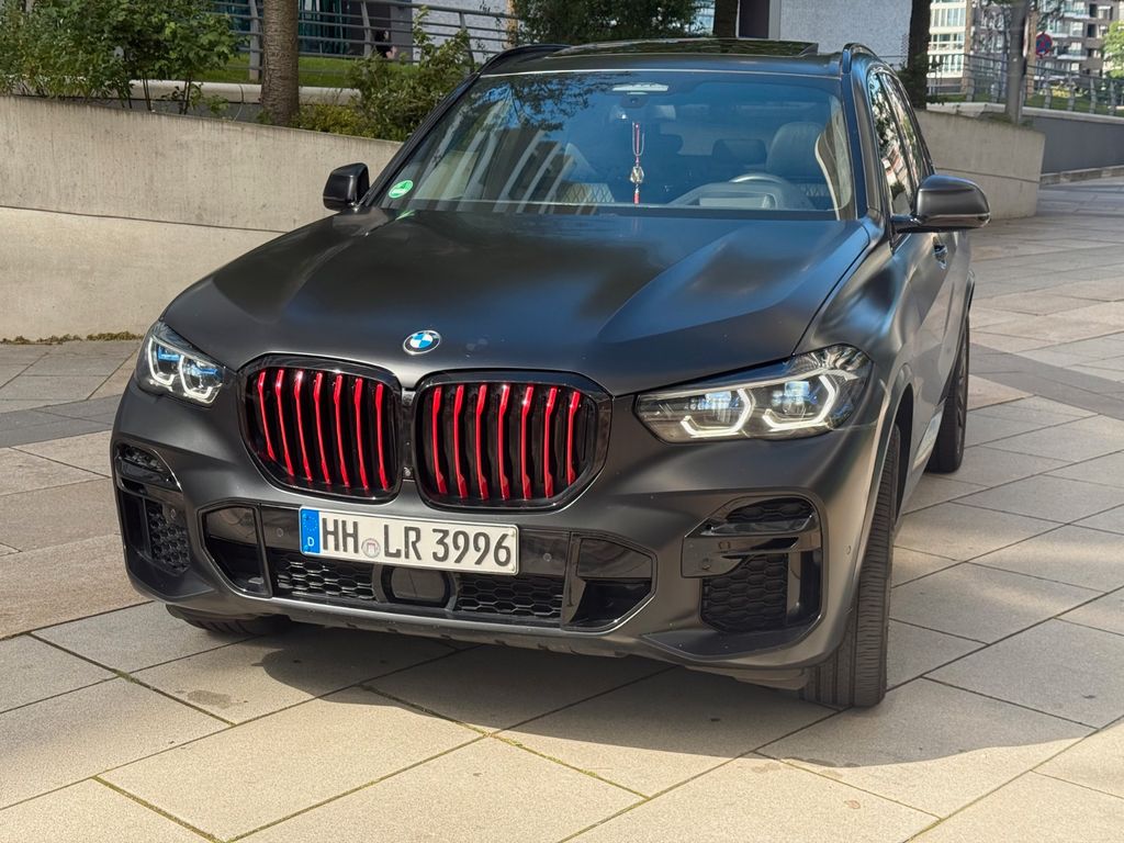 Bild des Angebotes BMW X5 xDrive 30 d M Black VERMILION Edition