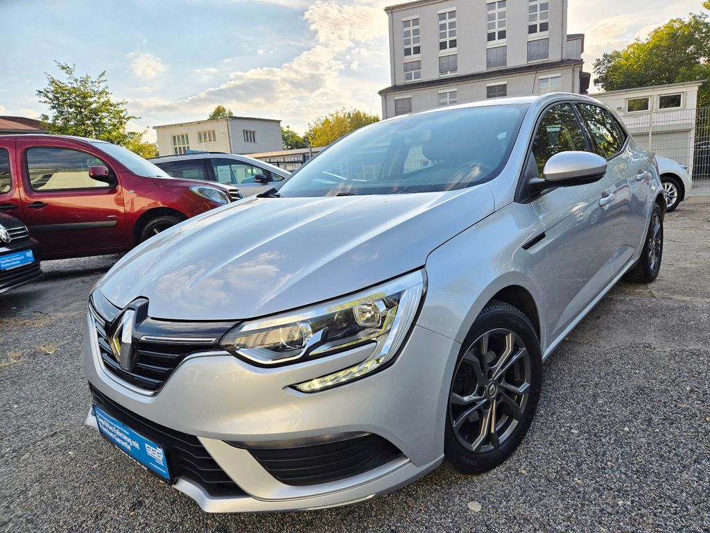 Bild des Angebotes Renault Megane IV Lim. 5-trg. Play