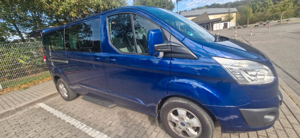 Bild des Angebotes Ford Tourneo Custom 2.2 TDCi- 9-Sitzer- AHK