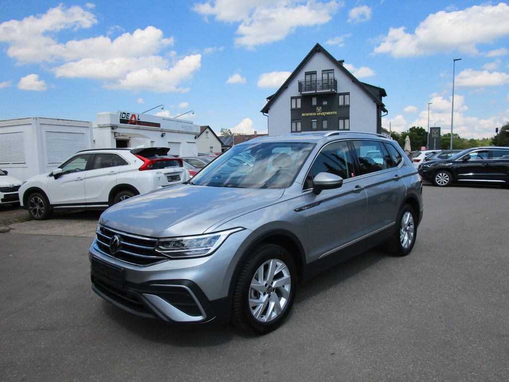 Bild des Angebotes Volkswagen Tiguan 1.5 TSI Allspace Life*7-SITZ*LED*NAVI*AHK