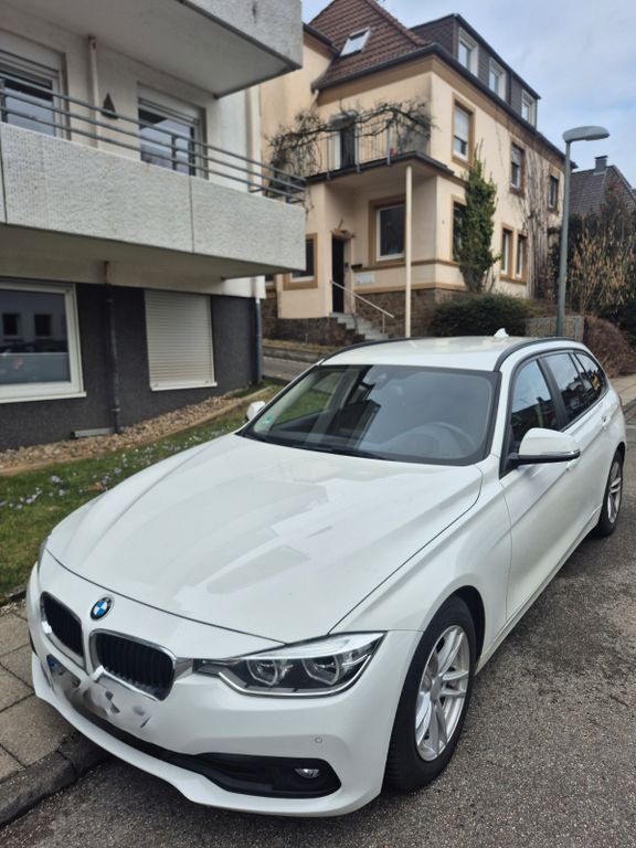 Bild des Angebotes BMW 320d Touring -