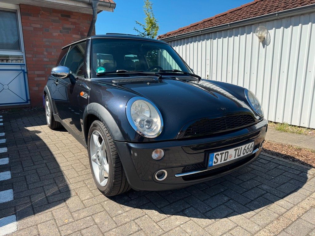 Bild des Angebotes MINI One 1.6 90 PS Panorama Leder SHZ