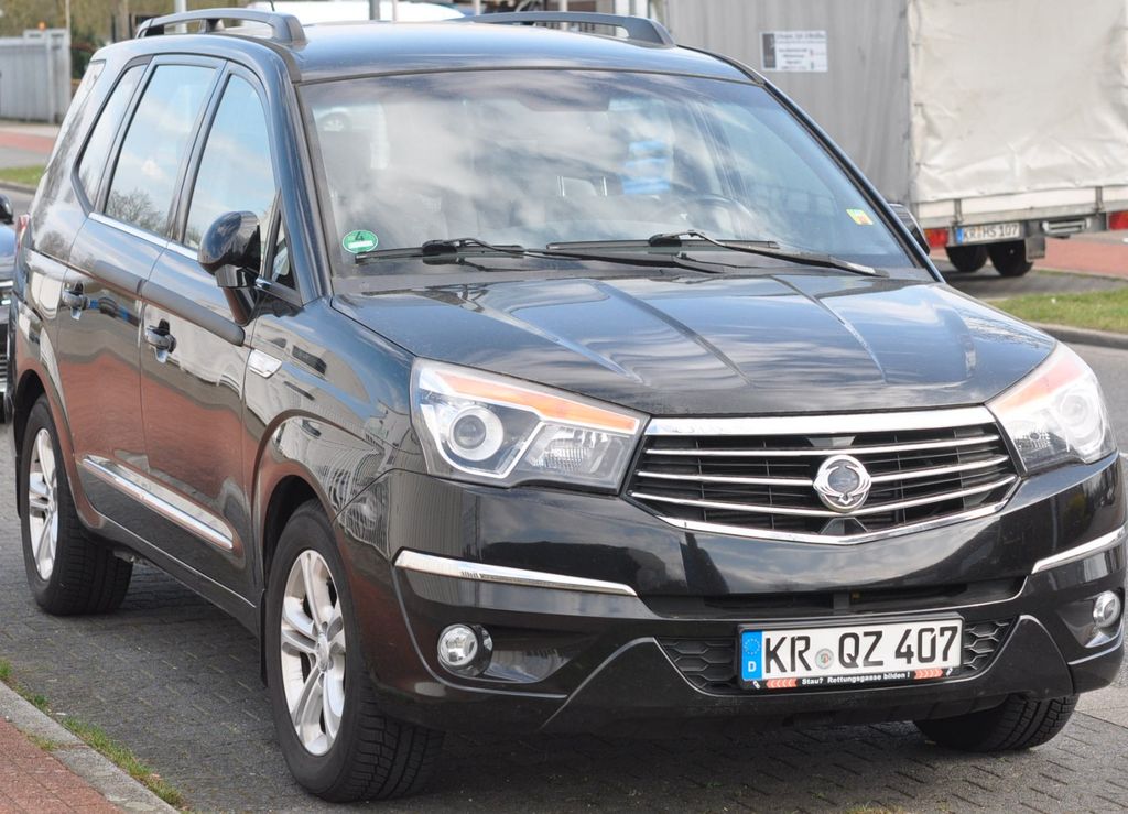 Ssangyong Rodius 2.2 Diesel e-XDi 220 Quartz 2WD Quartz