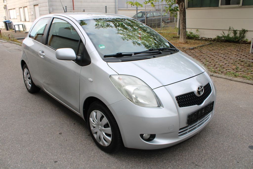 Bild des Angebotes Toyota Yaris 1,4 D-4D *DIESEL*SOL*KLIMA*AHK*EURO-4*TOP*