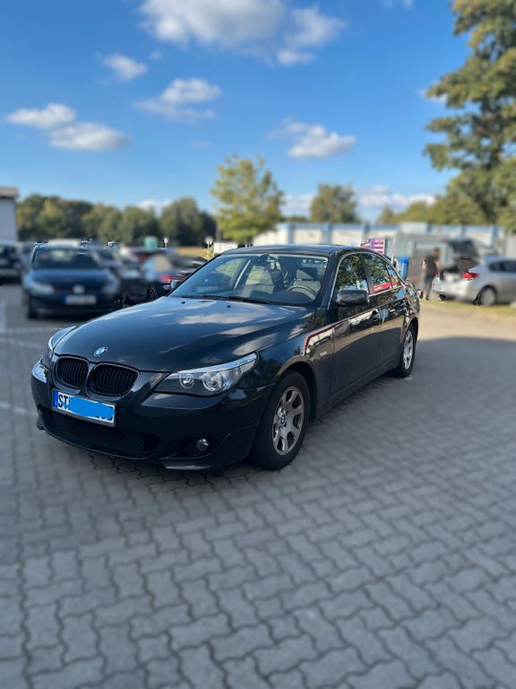 Bild des Angebotes BMW 520i - M front