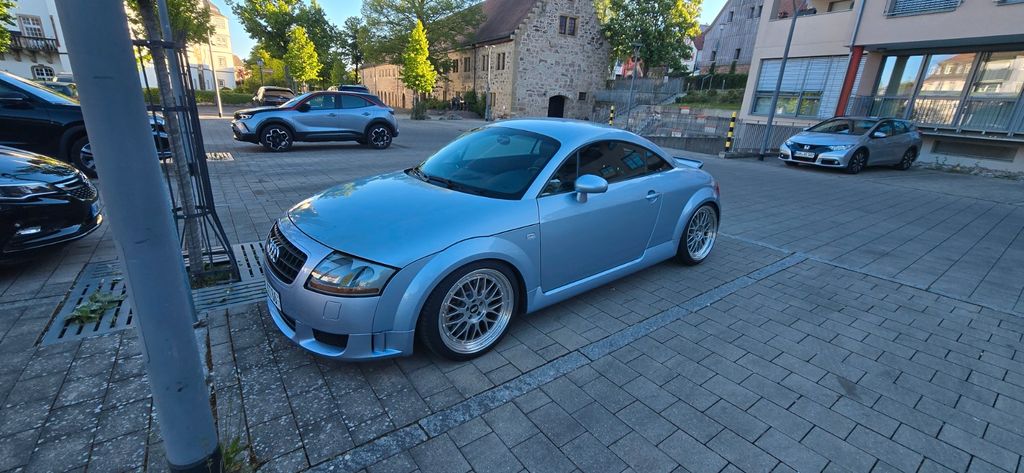Bild des Angebotes Audi TT Coupe 3.2 quattro Handschalter BBS Sonderlack