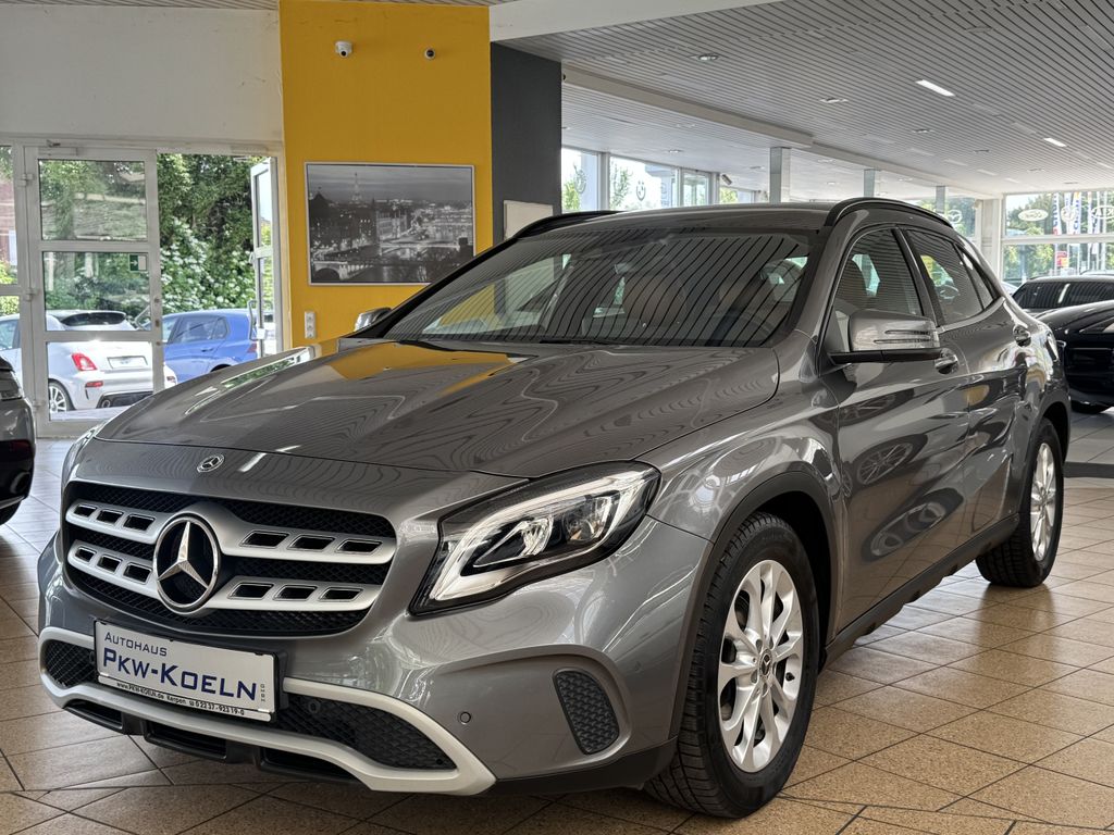 Bild des Angebotes Mercedes-Benz GLA 180 7-G DCT*LEDER*KAMERA*KEY/GO*NAVi*LED*PDC