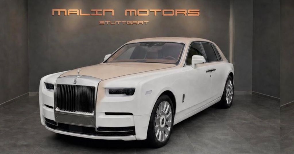 Rolls-Royce Phantom - DUOTONE